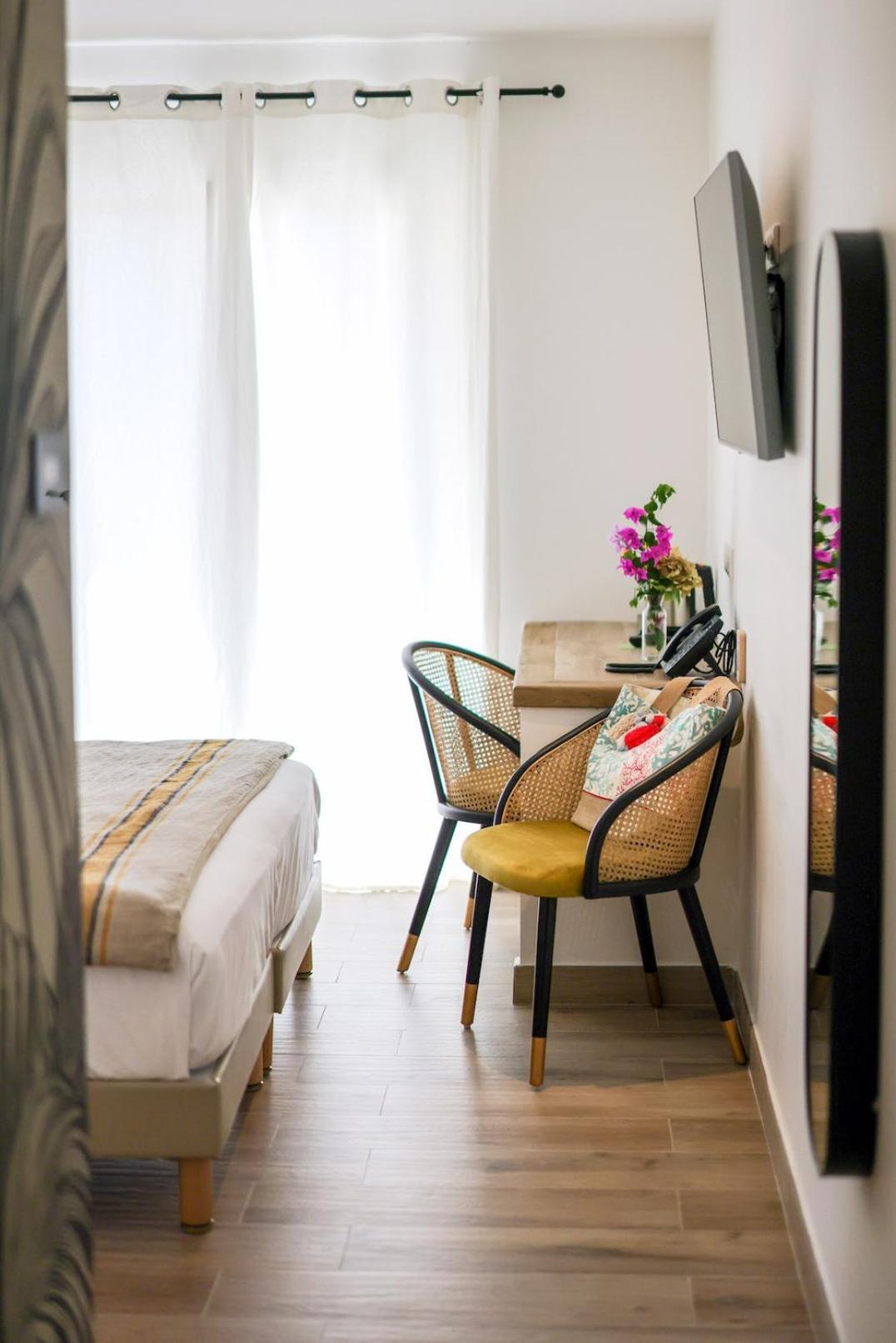 Le Saint Erasme, Hotel Eco Friendly 칼비 외부 사진